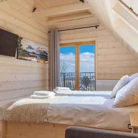 Hancyna Jacuzzi I Sauna Chalet *