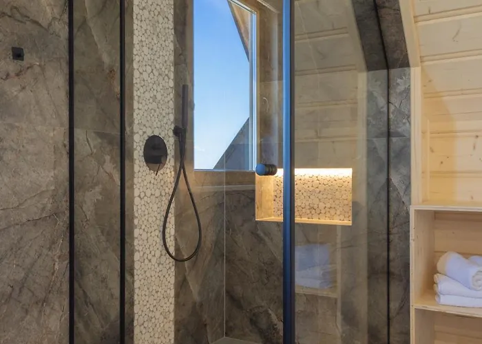 Hancyna Jacuzzi I Sauna Banska Nizna