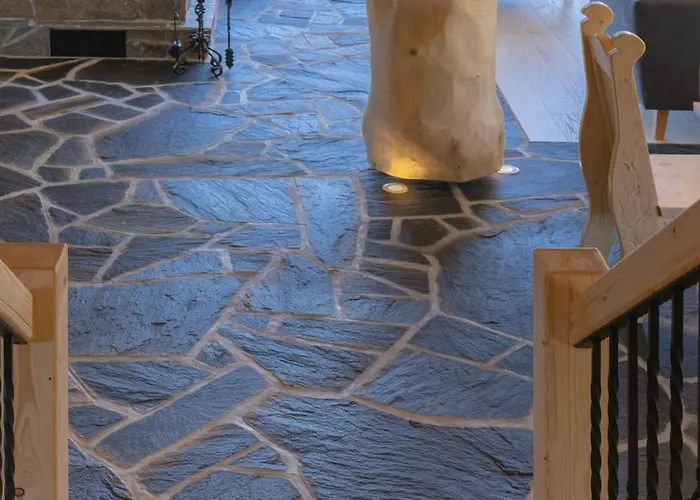 Hancyna Jacuzzi I Sauna *