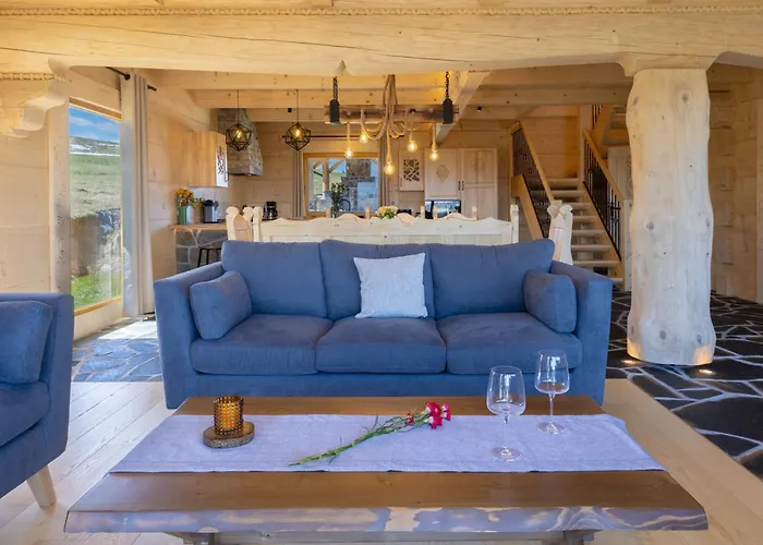 Hancyna Jacuzzi I Sauna Alpehytte *